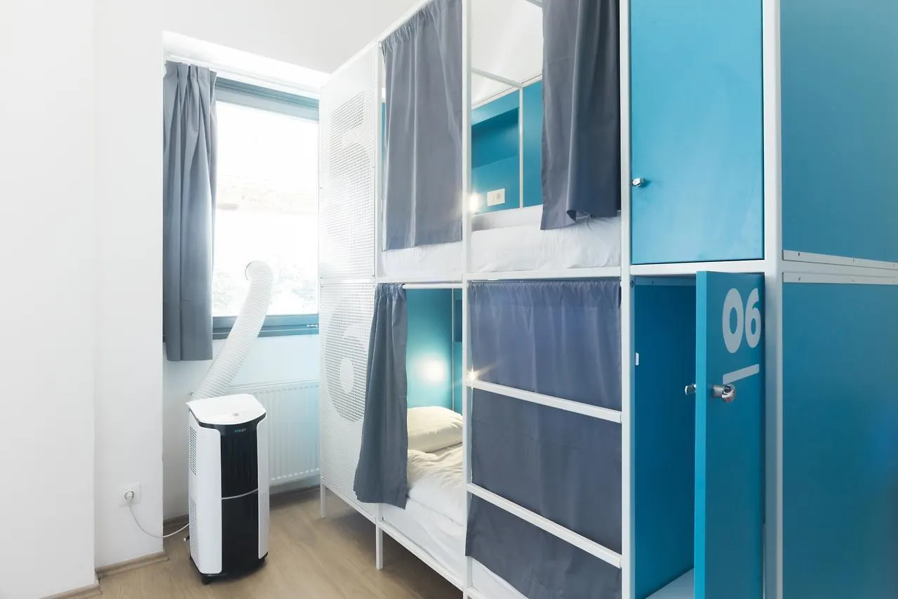 Wow City Hostel Будапешт Венгрия