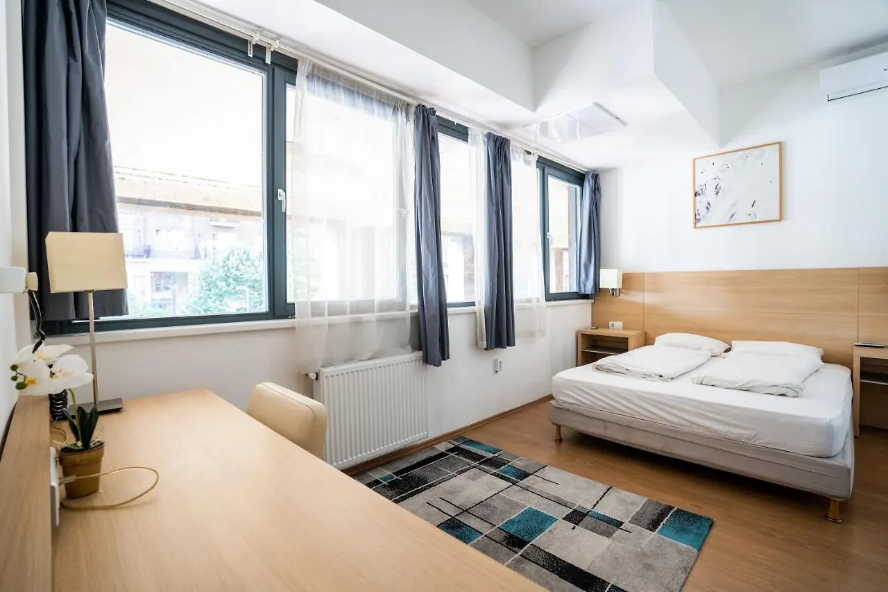 Wow City Hostel Βουδαπέστη